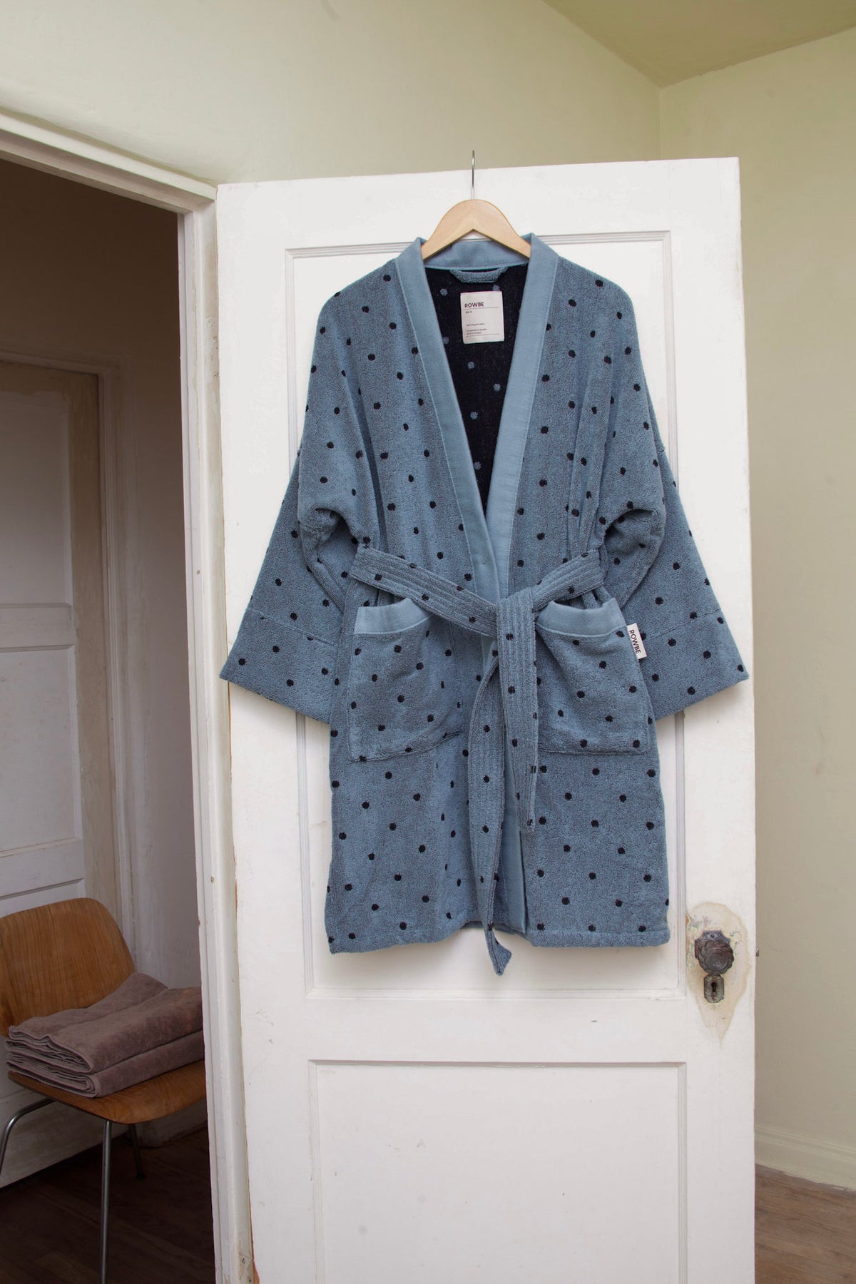 Blue / Charcoal / Dots